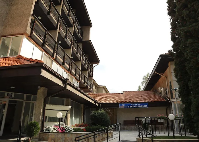 тото шанс Hotel